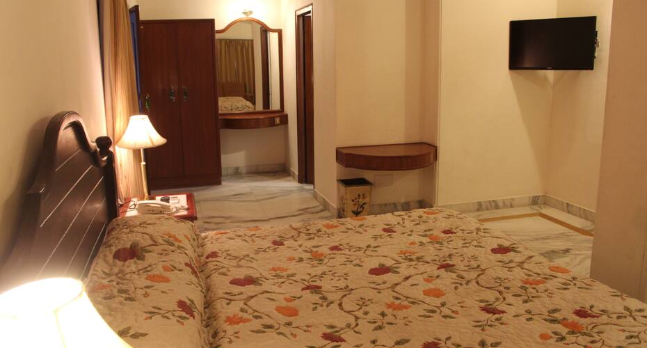 Raj Bagh Heritage Hotel, Udaipur 4